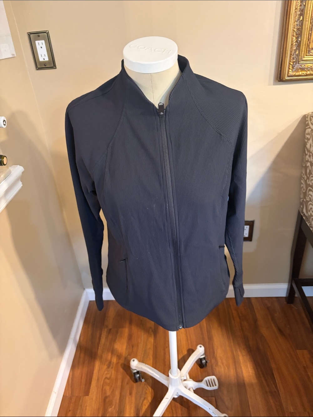 Athleta ribbed salutation jacket